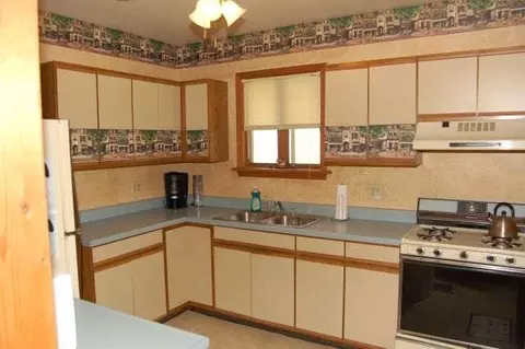 1671 Oneida St, Schenectady, NY 12308 photo 5