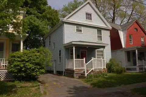 1671 Oneida St, Schenectady, NY 12308 photo 1