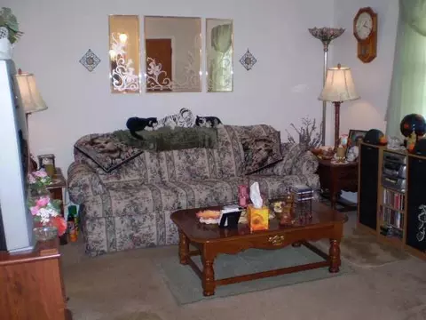 202 Chiswell Rd, Schenectady, NY 12304 photo 3