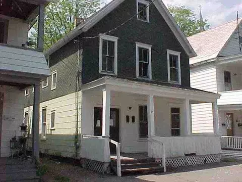 10 Paulding St, Schenectady, NY 12308 photo 1