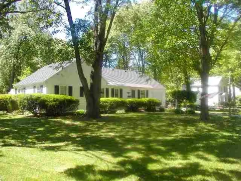 1 Woodridge Rd, Delmar, NY 12054 photo 12