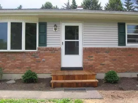 7 Pin Oak Dr, Kinderhook, NY 12106 photo 3