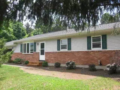 7 Pin Oak Dr, Kinderhook, NY 12106 photo 1