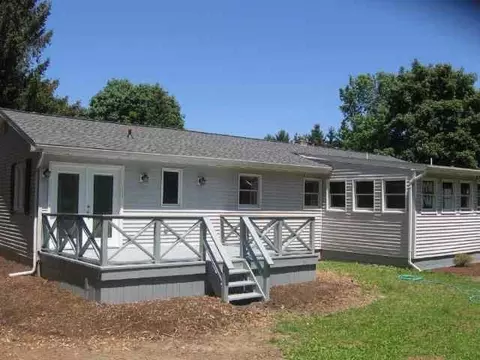 7 Pin Oak Dr, Kinderhook, NY 12106 photo 4