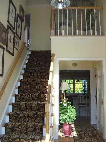 37 Fields End Dr, Glenmont, NY 12077 photo 2