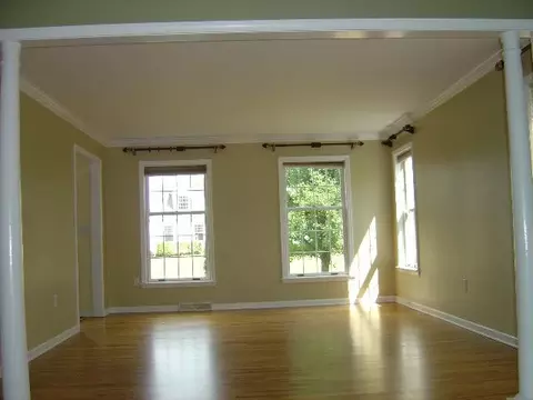 37 Fields End Dr, Glenmont, NY 12077 photo 6