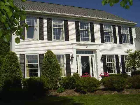 37 Fields End Dr, Glenmont, NY 12077 photo 1