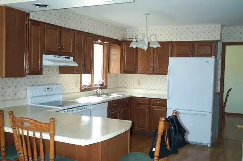13 Frances Ln, Albany, NY 12203 photo 2
