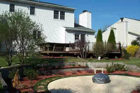 13 Frances Ln, Albany, NY 12203 photo 5