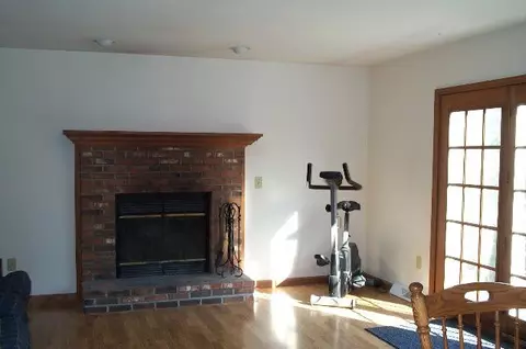 13 Frances Ln, Albany, NY 12203 photo 3