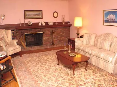 508 Ferris Rd, Schenectady, NY 12304 photo 4