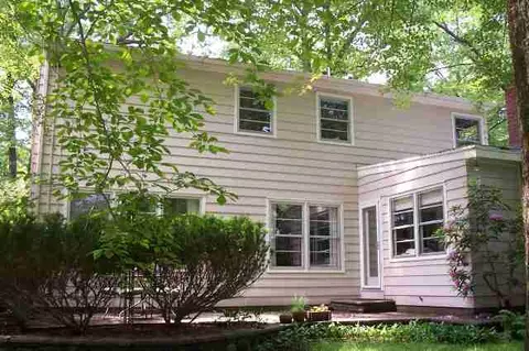 16 Lyons Ave, Delmar, NY 12054 photo 2