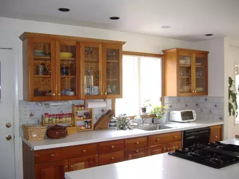 16 Lyons Ave, Delmar, NY 12054 photo 5