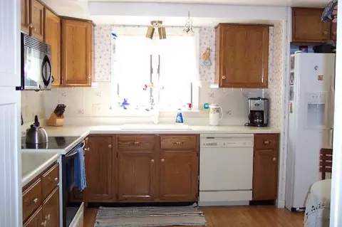 118 Van Deusen Dr, Cobleskill, NY 12043 photo 2