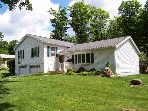 118 Van Deusen Dr, Cobleskill, NY 12043 photo 1