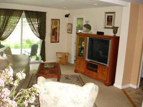 7 Magdalen Rd, Delmar, NY 12054 photo 5