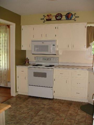7 Magdalen Rd, Delmar, NY 12054 photo 7