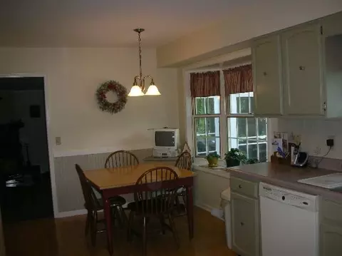 32 Bennett Ter, Delmar, NY 12054 photo 6
