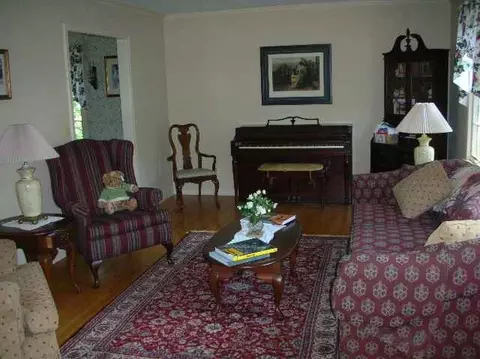 32 Bennett Ter, Delmar, NY 12054 photo 3