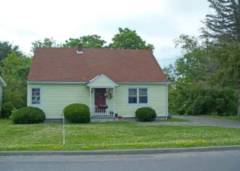234 Pleasant Ave, Johnstown, NY 12095 photo 1