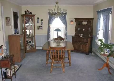 710 S Perry St, Johnstown, NY 12095 photo 3
