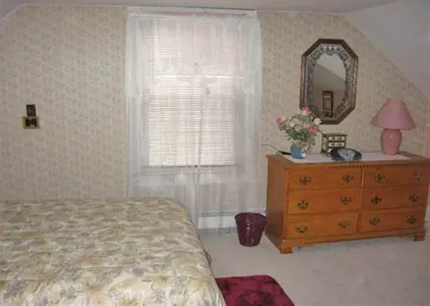 710 S Perry St, Johnstown, NY 12095 photo 10