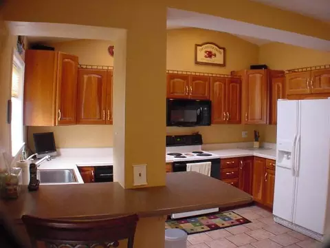 83 Cherry Ave, Delmar, NY 12054 photo 3