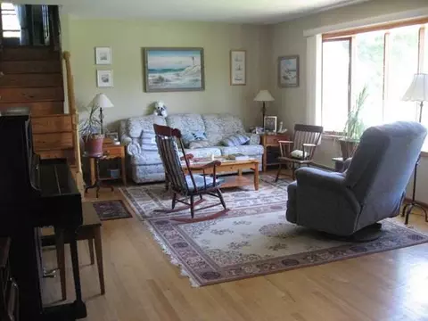 15 Summit Rd, Delmar, NY 12054 photo 4