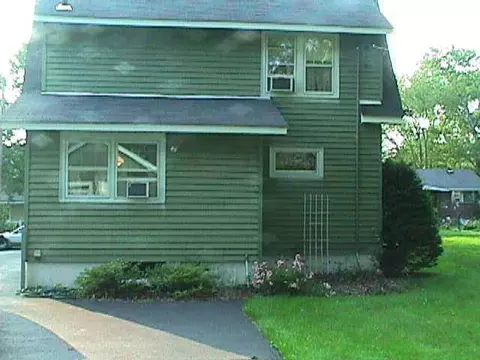 210 Marriott Ave, Schenectady, NY 12304 photo 2