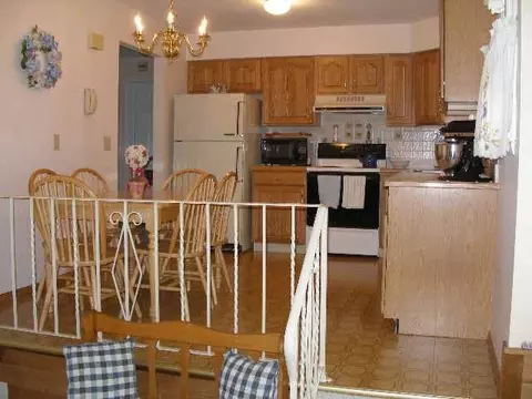 332 Ward Ave, Schenectady, NY 12304 photo 3