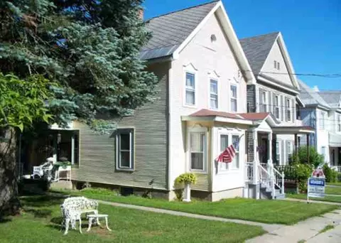 115 S Market St, Johnstown, NY 12095 photo 2