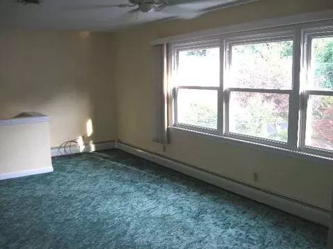 192 Hudson Ave, Delmar, NY 12054 photo 6