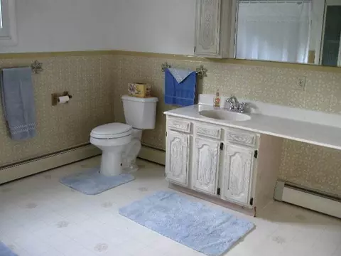 192 Hudson Ave, Delmar, NY 12054 photo 7