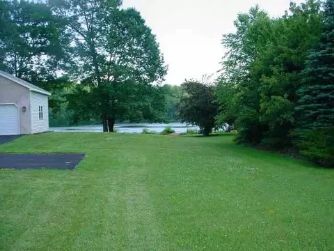 463 Hudson River Rd, Halfmoon, NY 12188 photo 2