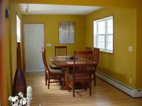 463 Hudson River Rd, Halfmoon, NY 12188 photo 8