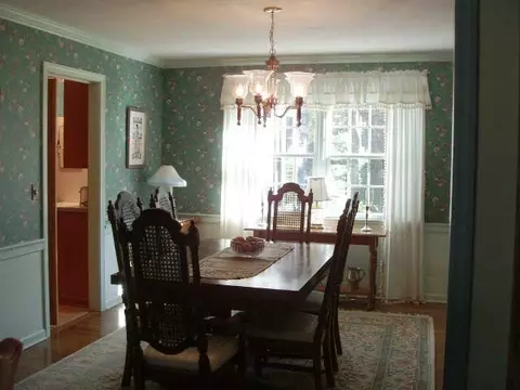 33 E Bayberry Rd, Glenmont, NY 12077 photo 4