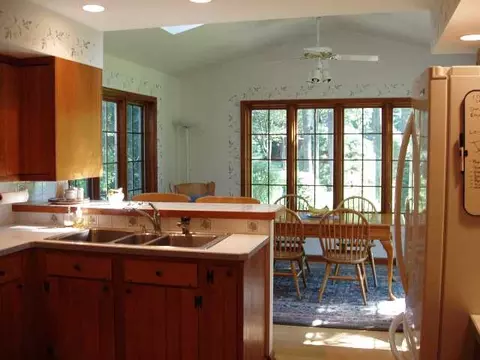 33 E Bayberry Rd, Glenmont, NY 12077 photo 5