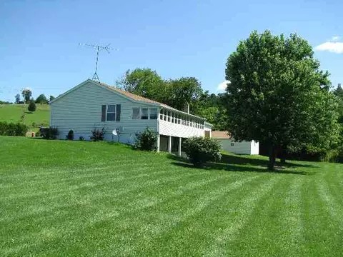 111 Empie Ln, Cobleskill, NY 12043 photo 3