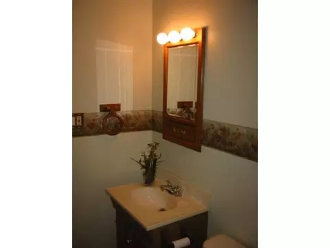 265 Donald Ave, Schenectady, NY 12304 photo 4