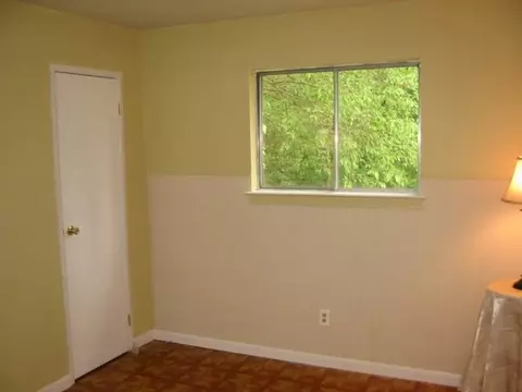 265 Donald Ave, Schenectady, NY 12304 photo 3