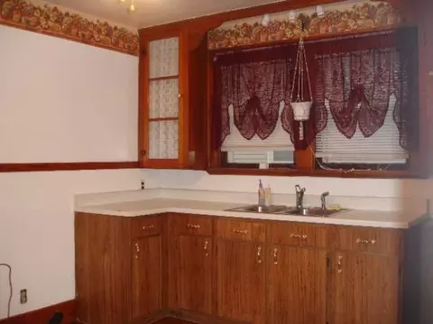 236 Twelfth St, Schenectady, NY 12306 photo 6