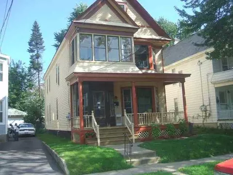 1060 Phoenix Ave, Schenectady, NY 12308 photo 3