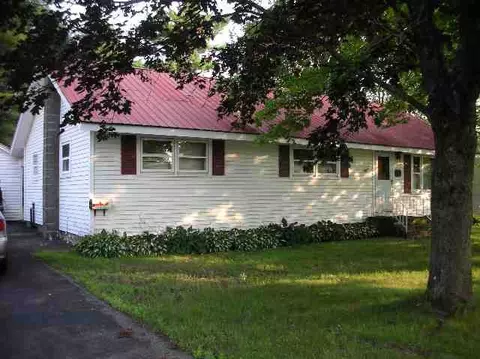 22 Beech St, Corinth, NY 12822 photo 1