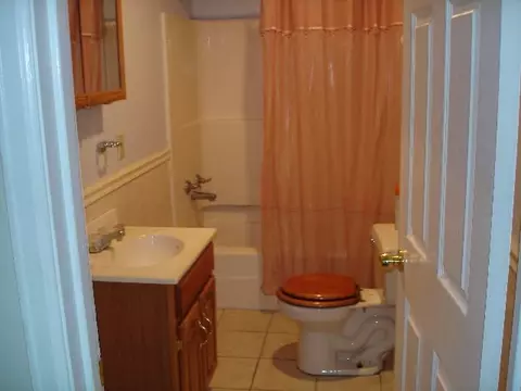 4 Alamo Ln, Schenectady, NY 12304 photo 4