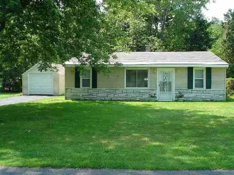 4 Alamo Ln, Schenectady, NY 12304 photo 1