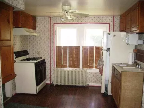 23 Cornell St, Schenectady, NY 12304 photo 3