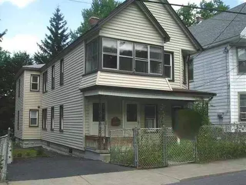 23 Cornell St, Schenectady, NY 12304 photo 1