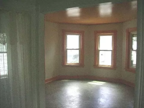 23 Cornell St, Schenectady, NY 12304 photo 2