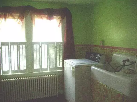 23 Cornell St, Schenectady, NY 12304 photo 8