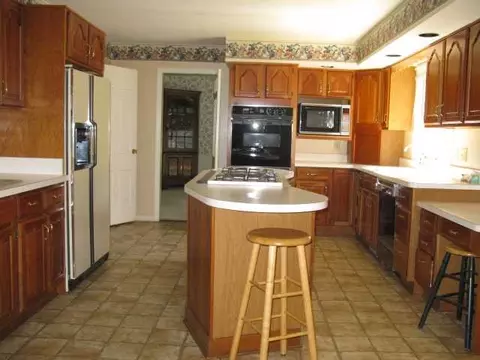 11 Wicklow Ter, Delmar, NY 12054 photo 5